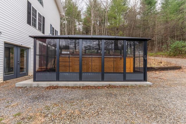311 Twin Cedars Drive, Murphy, NC 28906