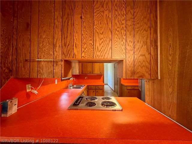 301 Poe Avenue, Poteau, OK 74953