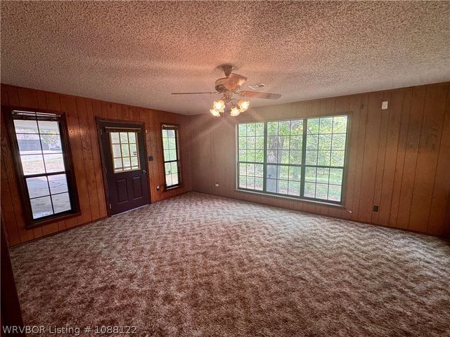 301 Poe Avenue, Poteau, OK 74953