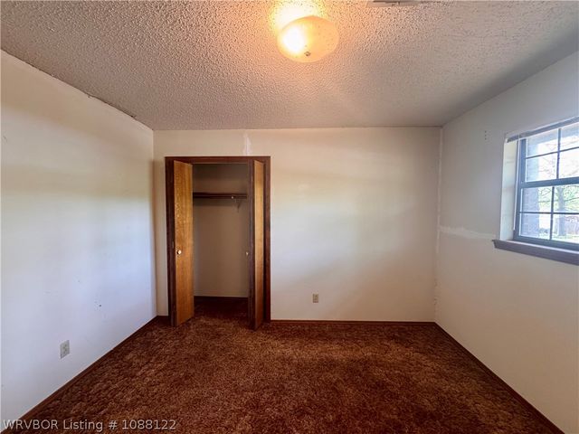 301 Poe Avenue, Poteau, OK 74953