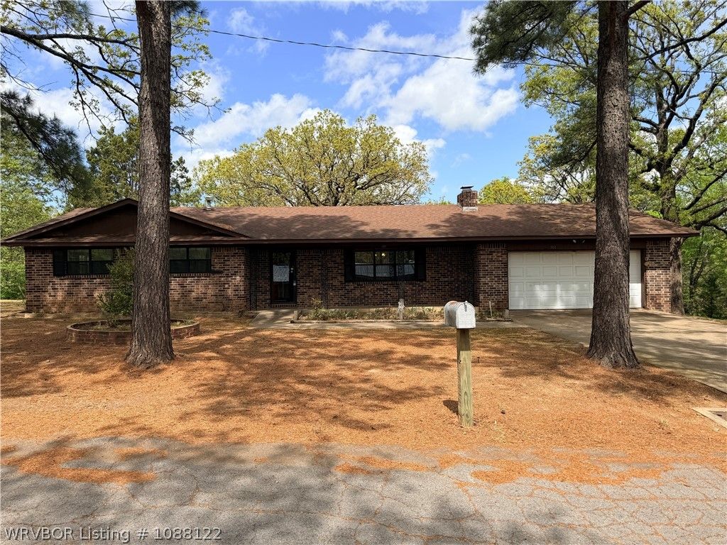 301 Poe Avenue, Poteau, OK 74953