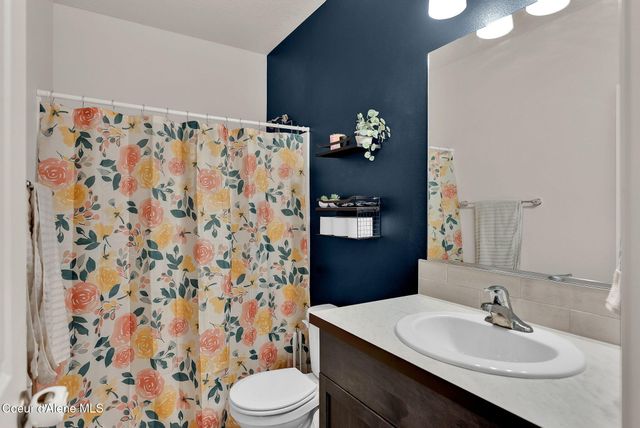 16167 N Hadley Loop, Rathdrum, ID 83858