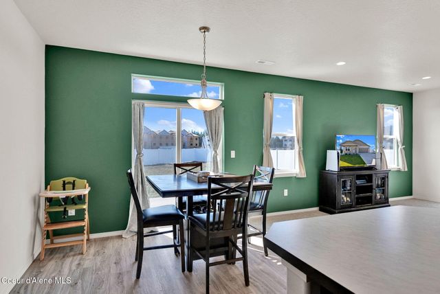 16167 N Hadley Loop, Rathdrum, ID 83858