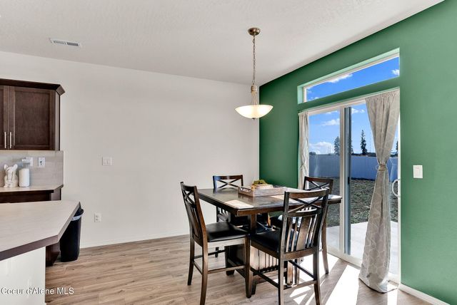 16167 N Hadley Loop, Rathdrum, ID 83858