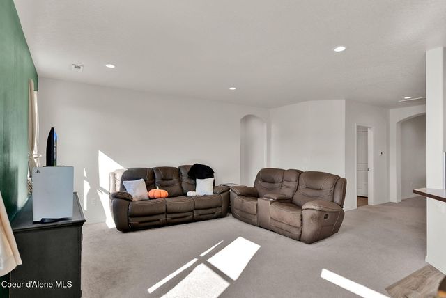 16167 N Hadley Loop, Rathdrum, ID 83858