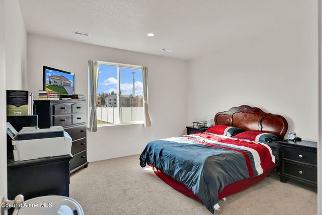 16167 N Hadley Loop, Rathdrum, ID 83858