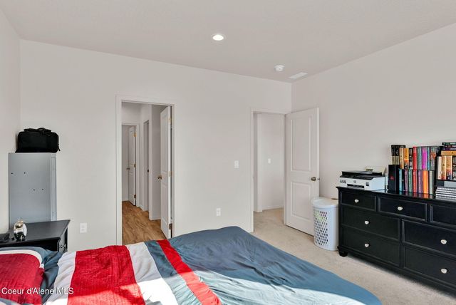 16167 N Hadley Loop, Rathdrum, ID 83858