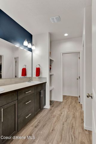 16167 N Hadley Loop, Rathdrum, ID 83858