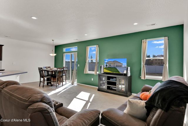 16167 N Hadley Loop, Rathdrum, ID 83858