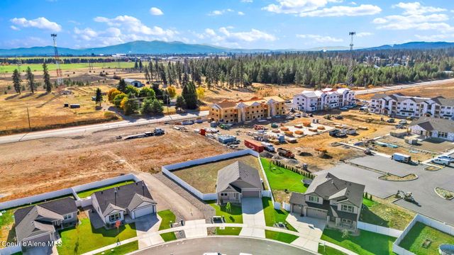 16167 N Hadley Loop, Rathdrum, ID 83858