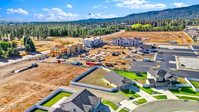 16167 N Hadley Loop, Rathdrum, ID 83858