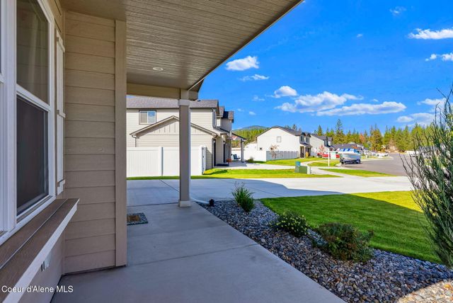 16167 N Hadley Loop, Rathdrum, ID 83858