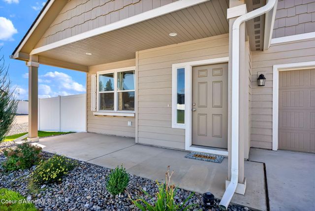 16167 N Hadley Loop, Rathdrum, ID 83858