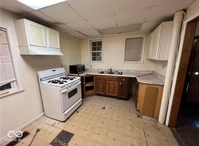2607 E 12th Street, Indianapolis, IN 46201