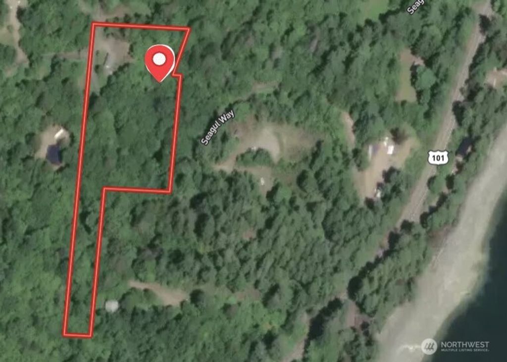661 N Seagull Way, Lilliwaup, WA 98555