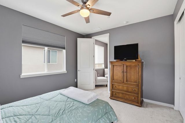 894 Brennan Way, Hollister, CA 95023