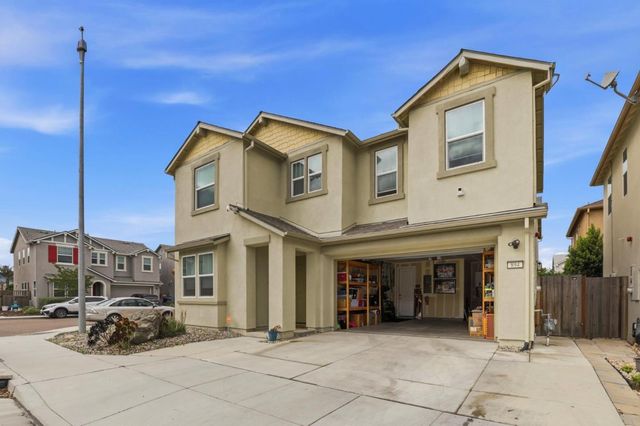 894 Brennan Way, Hollister, CA 95023