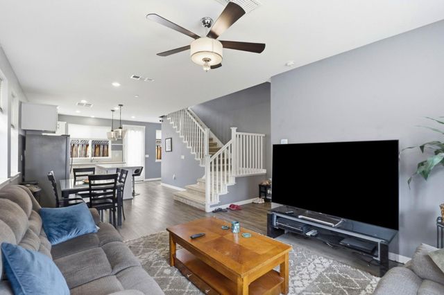 894 Brennan Way, Hollister, CA 95023