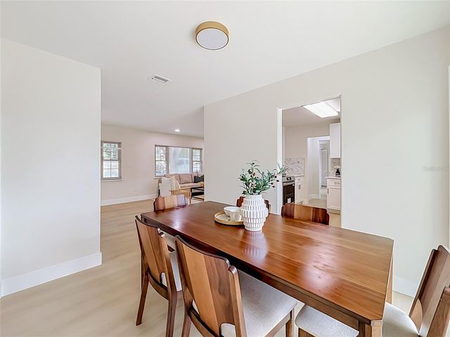516 S EXETER STREET, Eustis, FL 32726