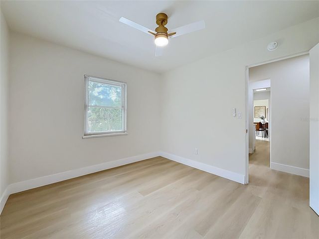 516 S EXETER STREET, Eustis, FL 32726