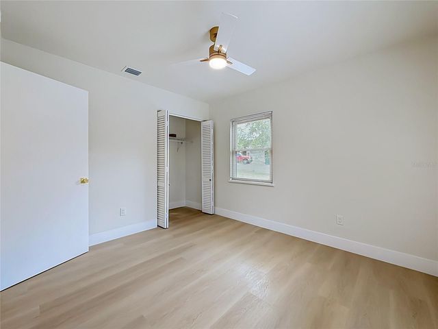 516 S EXETER STREET, Eustis, FL 32726