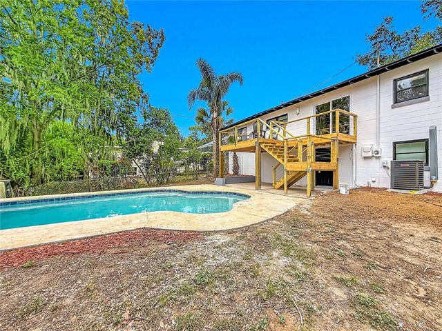 516 S EXETER STREET, Eustis, FL 32726