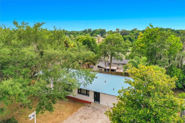 516 S EXETER STREET, Eustis, FL 32726