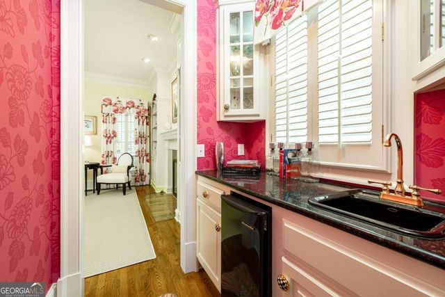15 Old Paces Place, Atlanta, GA 30327