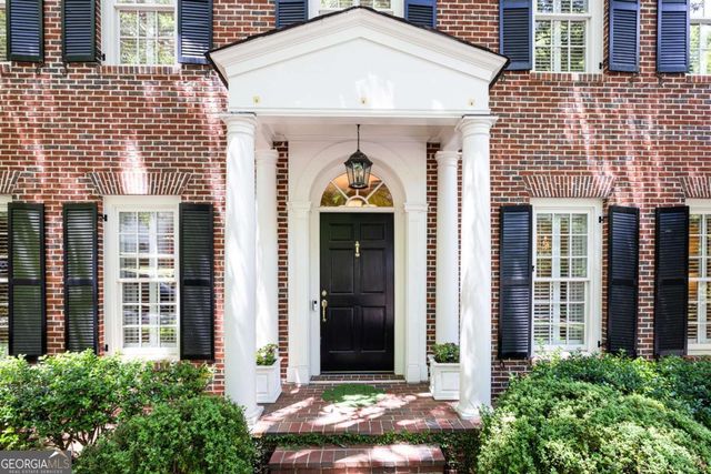 15 Old Paces Place, Atlanta, GA 30327