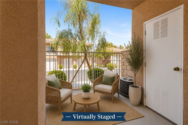 251 South Green Valley Parkway 2211, Henderson, NV 89012