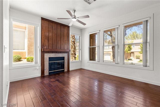 251 South Green Valley Parkway 2211, Henderson, NV 89012