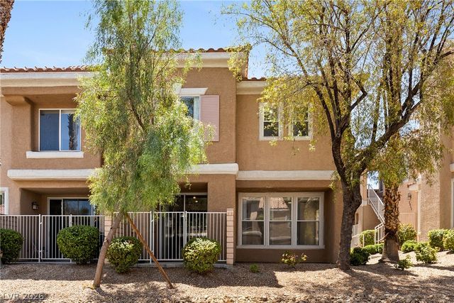 251 South Green Valley Parkway 2211, Henderson, NV 89012