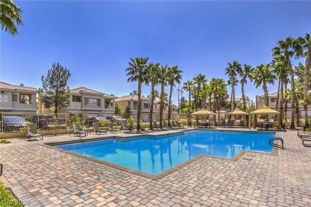 251 South Green Valley Parkway 2211, Henderson, NV 89012
