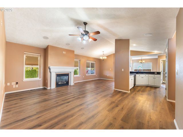 1621 Sw 2ND St, Pendleton, OR 97801