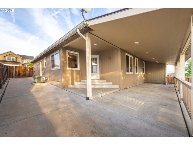 1621 Sw 2ND St, Pendleton, OR 97801