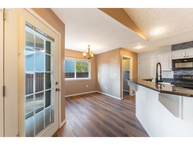 1621 Sw 2ND St, Pendleton, OR 97801