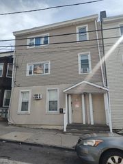 12 Ward St, Paterson City, NJ 07501
