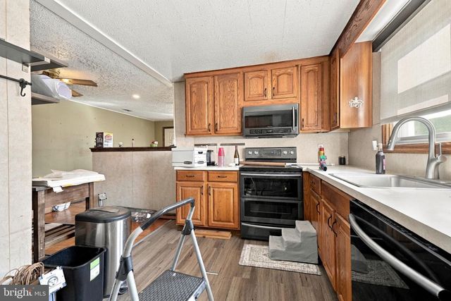 632 PARKVIEW AVE, Penndel, PA 19047