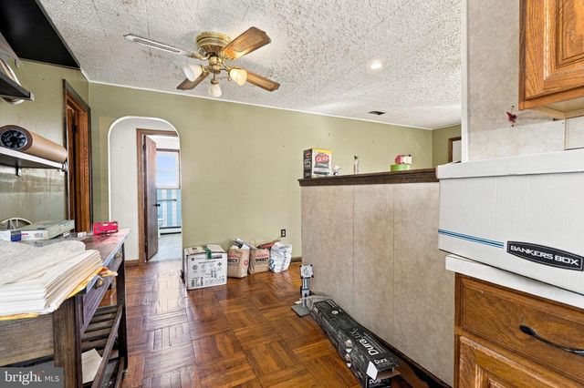 632 PARKVIEW AVE, Penndel, PA 19047