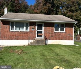 632 PARKVIEW AVE, Penndel, PA 19047