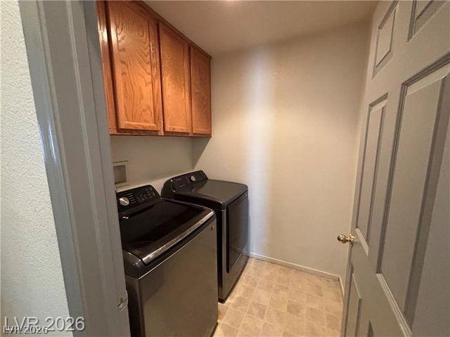 5740 Falling Sun Court, North Las Vegas, NV 89031