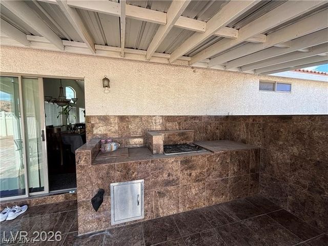 5740 Falling Sun Court, North Las Vegas, NV 89031