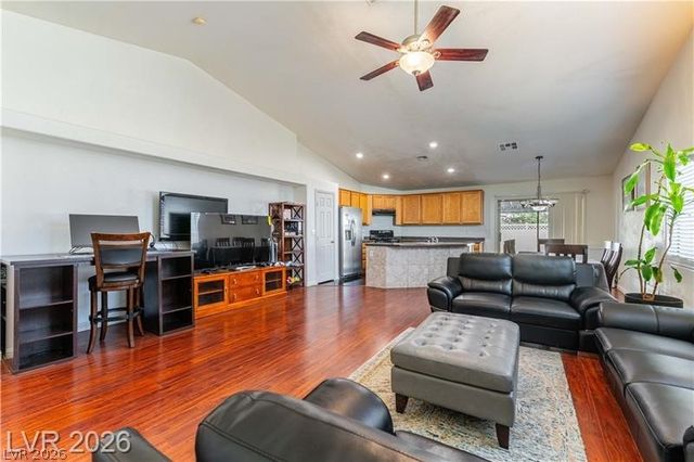 5740 Falling Sun Court, North Las Vegas, NV 89031