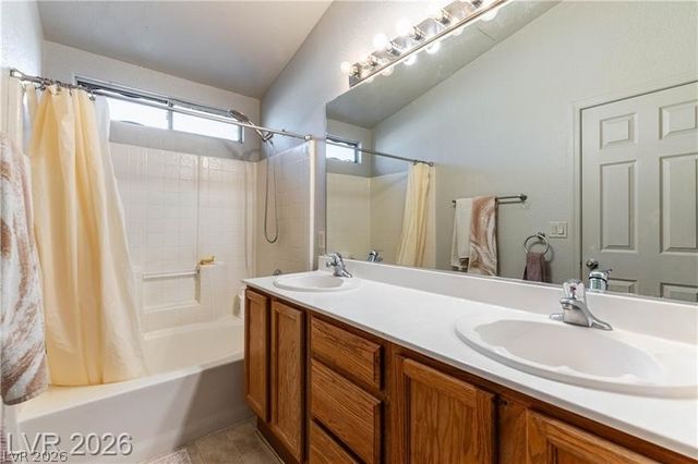 5740 Falling Sun Court, North Las Vegas, NV 89031