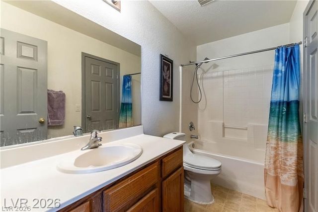 5740 Falling Sun Court, North Las Vegas, NV 89031