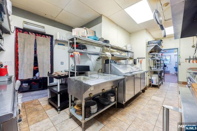 20 E Madison Avenue, Dumont, NJ 07628