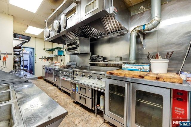 20 E Madison Avenue, Dumont, NJ 07628