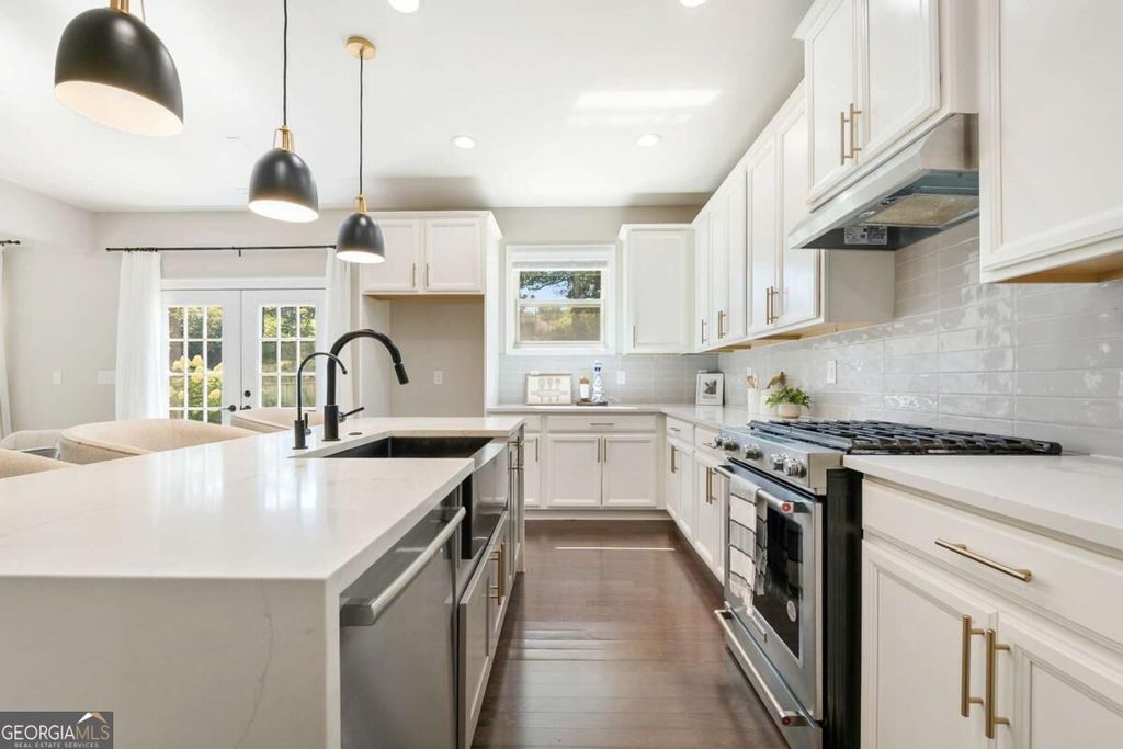 2049 Lakeview Bend Way, Buford, GA 30519 — photo 5