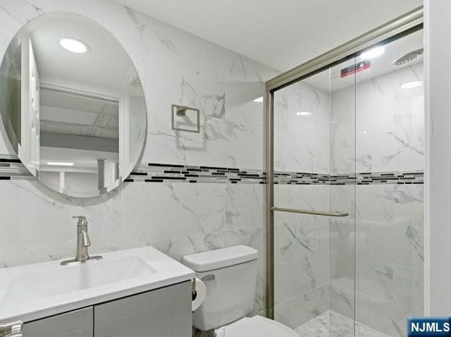 166 Summit Cross, Rutherford, NJ 07070