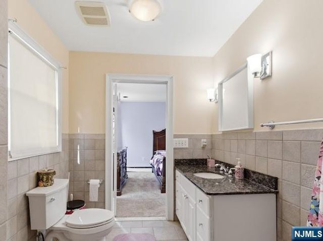 166 Summit Cross, Rutherford, NJ 07070